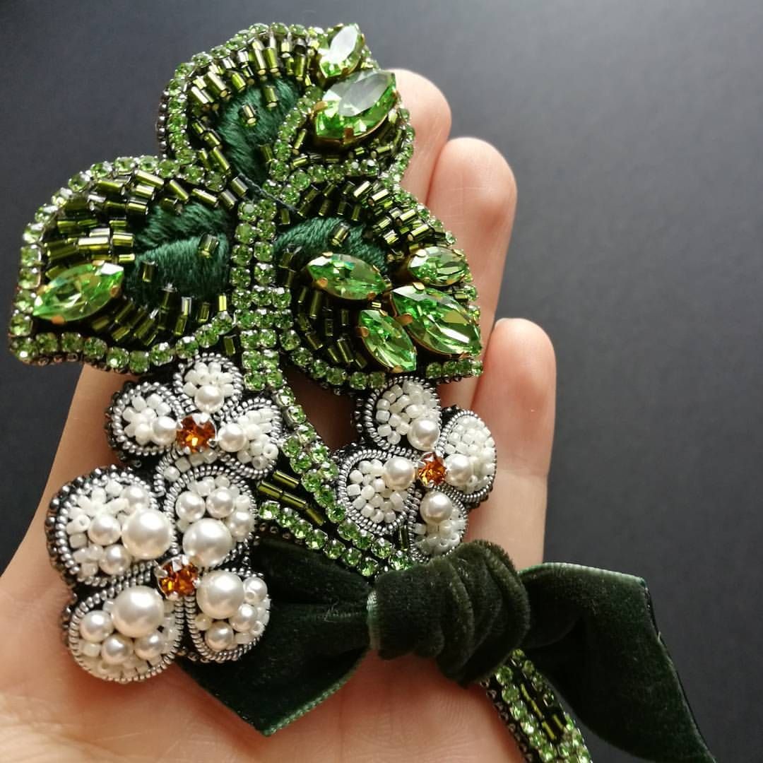 mixed brooch