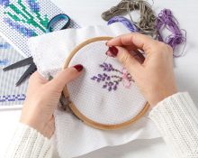 Paano mag-cross stitch sa canvas