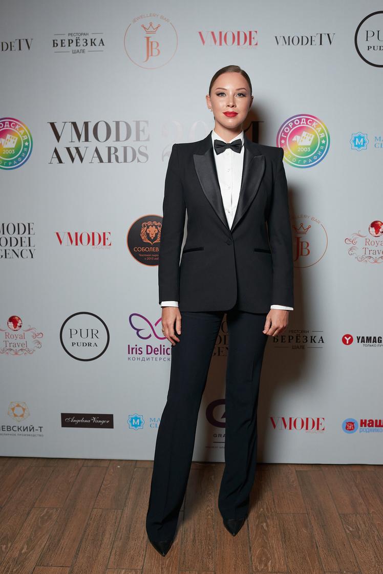 Polina Dibrova en los premios VMODE 2021