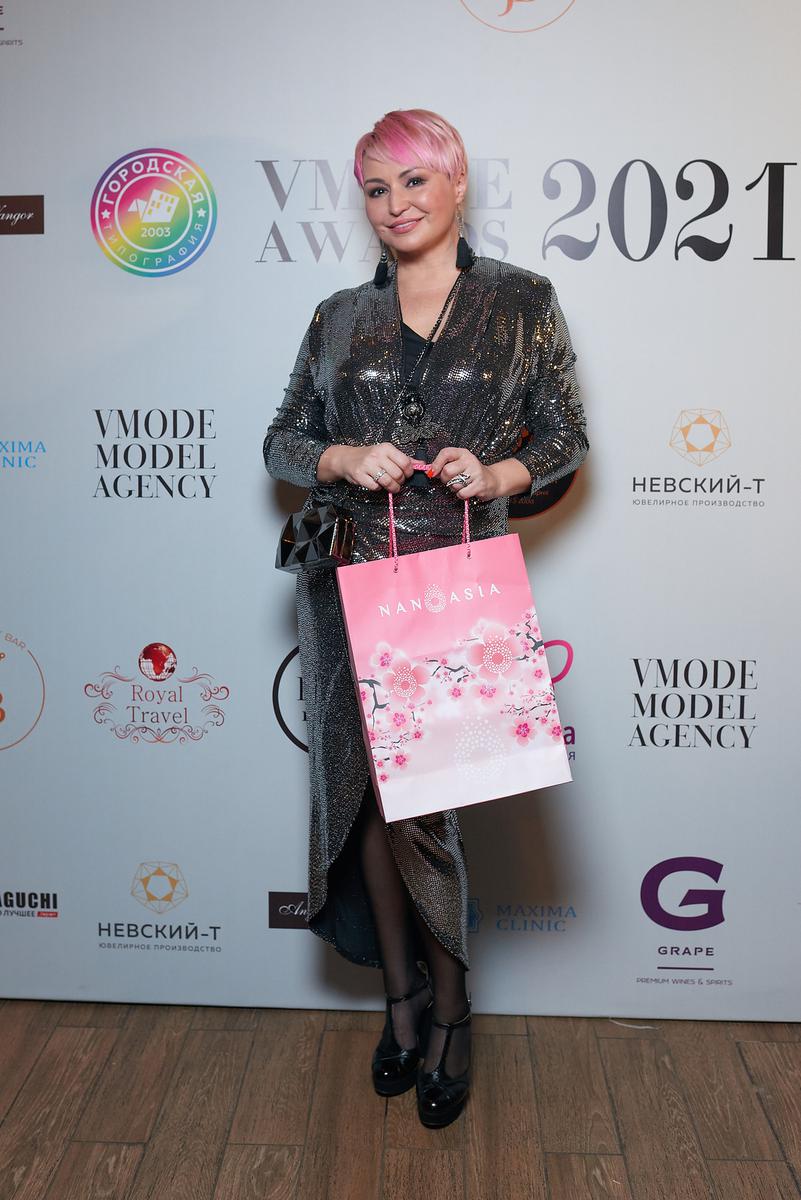 Katya Lel ในงานประกาศผลรางวัล VMODE 2021