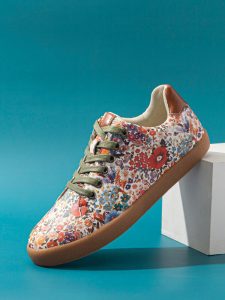 Chaussures à fleurs