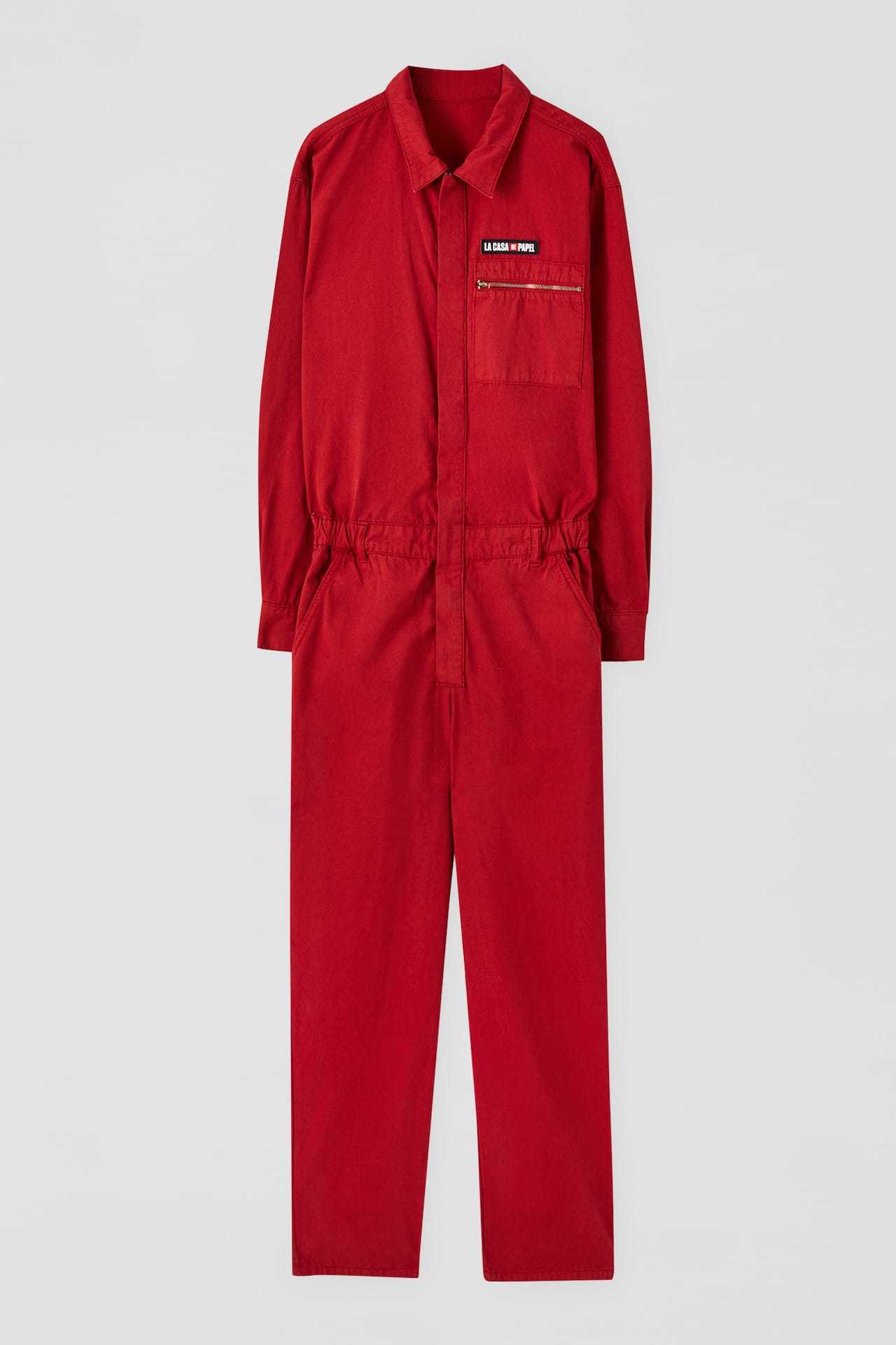 Jumpsuit merah dari Pull&Bear