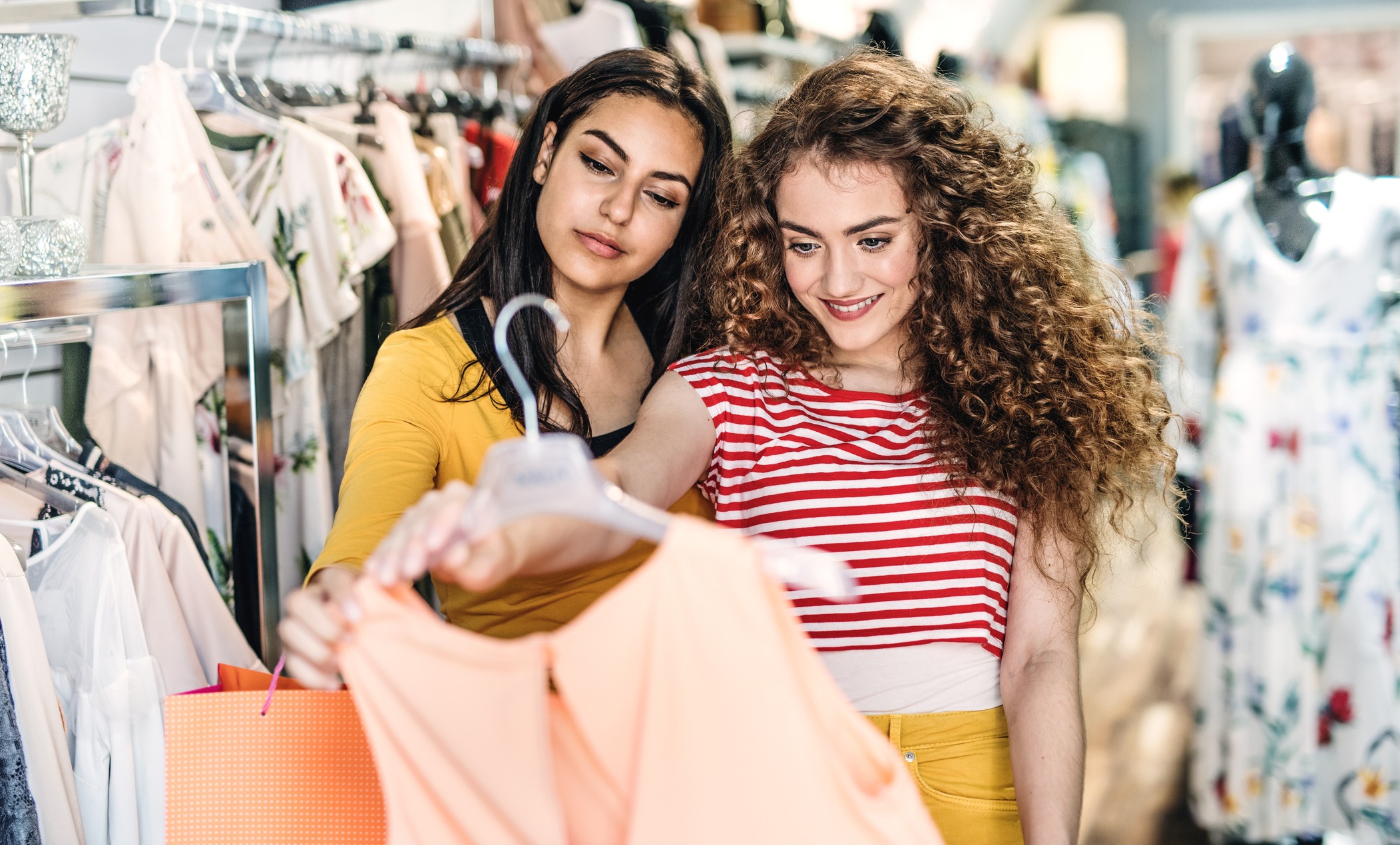 Hemmeligheder bag smart tøjshopping