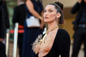 Bella Hadid 2021 Cannes Film Festivali'nde