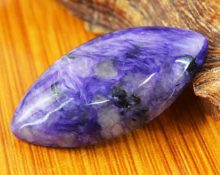 Charoite - properties of the stone