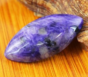 Charoite - properties of the stone