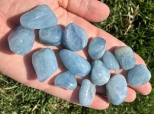 Blue quartz magical properties