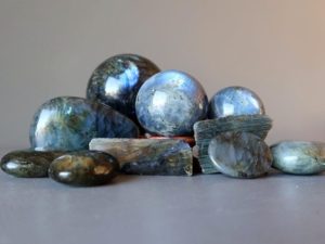 Proprietà della pietra labradorite