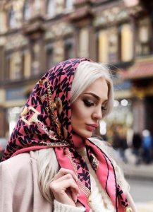 Fashionable scarves for women