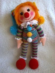 Clown au crochet