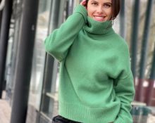 Women's cashmere sweater