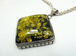 Green amber in silver is suitable for a sign