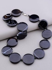 Black agate beads