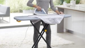 Ironing board-table transformable