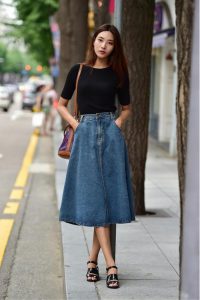 What to wear with a denim skirt in autumn