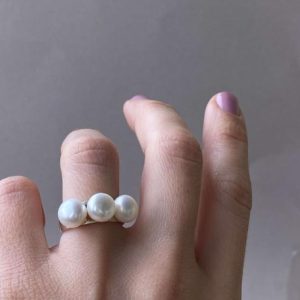 Cincin dengan mutiara – foto